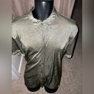 Men’s used green button down short sleeve polo NO Fear size L